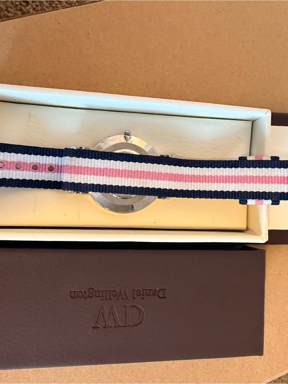 Daniel Wellington Classic White Dial Watch - Picture 4 of 6